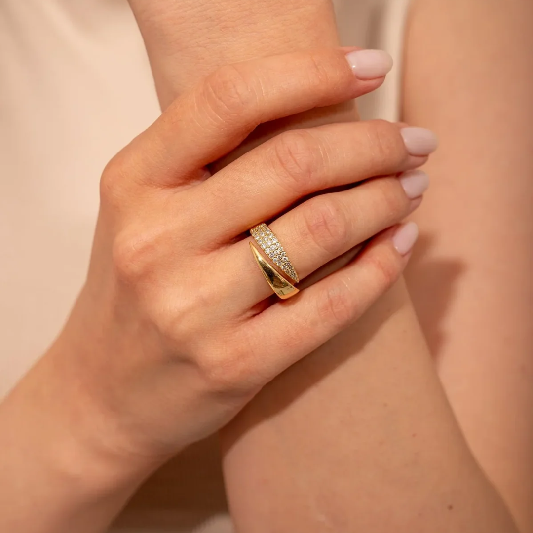 Belle | Elegant Gold Ring