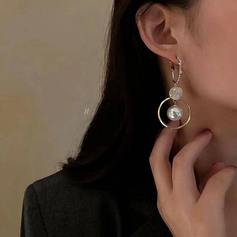 Paola Pearl Earrings