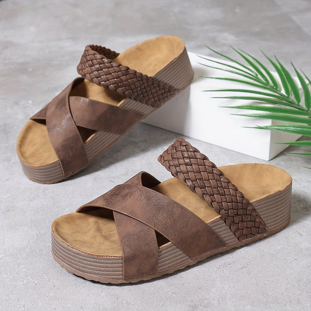 Toledo Sandal With Comfortable Platform Sole