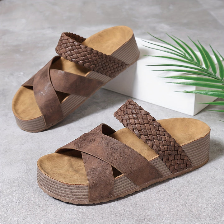 Toledo Sandal With Comfortable Platform Sole