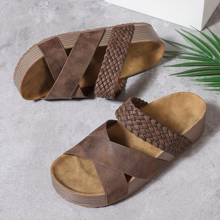 Toledo Sandal With Comfortable Platform Sole