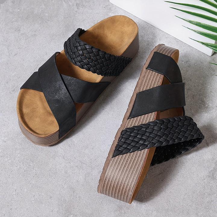 Toledo Sandal With Comfortable Platform Sole
