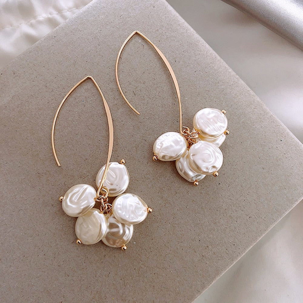 Elegant Earrings with Pearls and Crystals