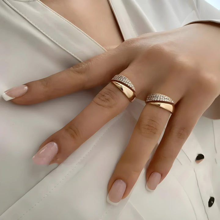 Belle | Elegant Gold Ring