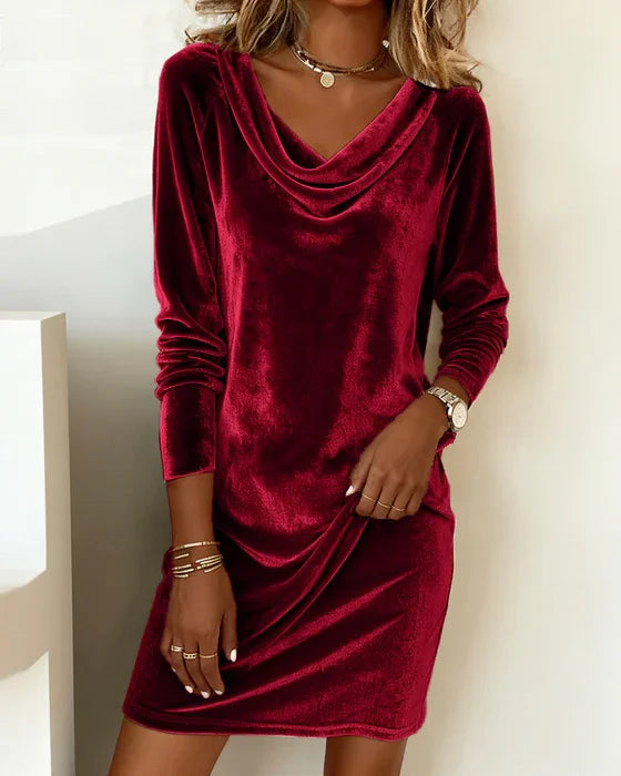 Lina - Loose Fitting Velvet Dress