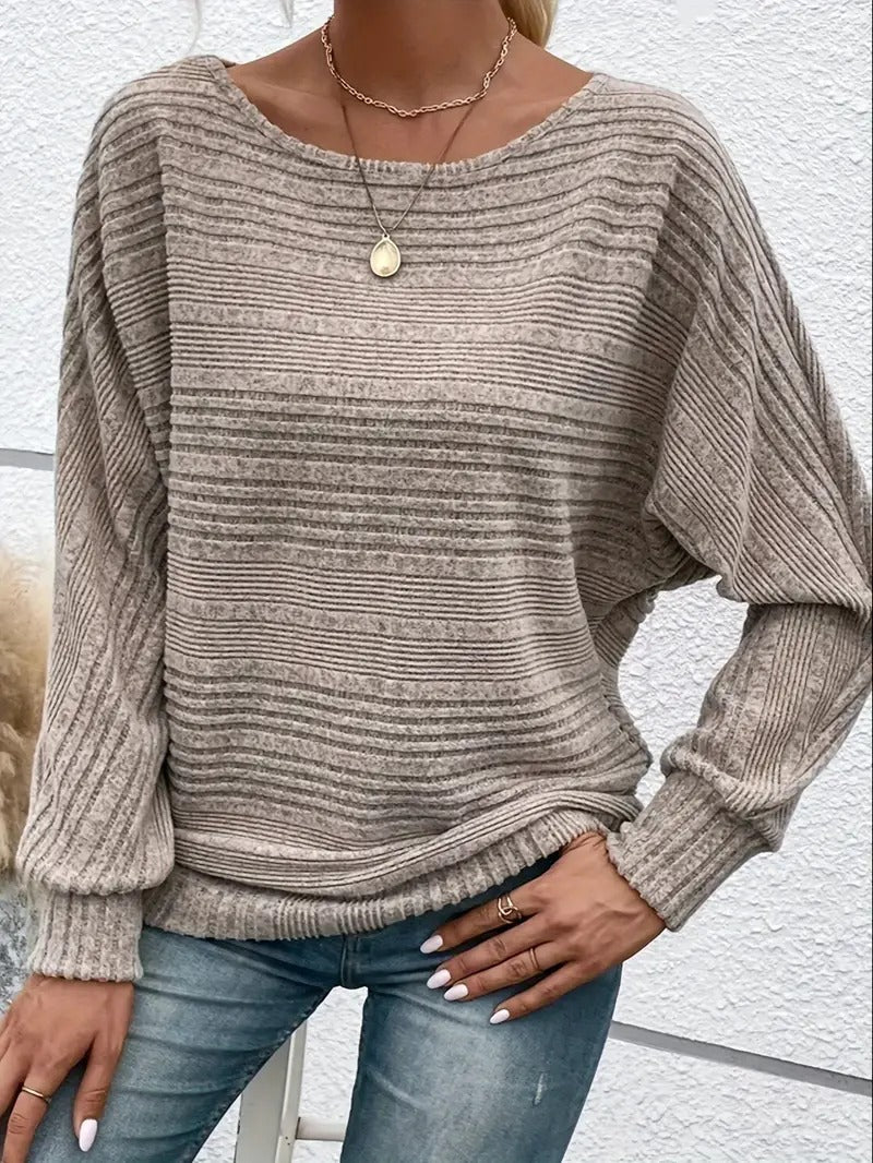 Kelly - Elegant Sweater