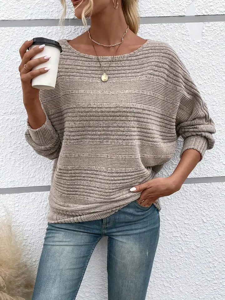 Kelly - Elegant Sweater