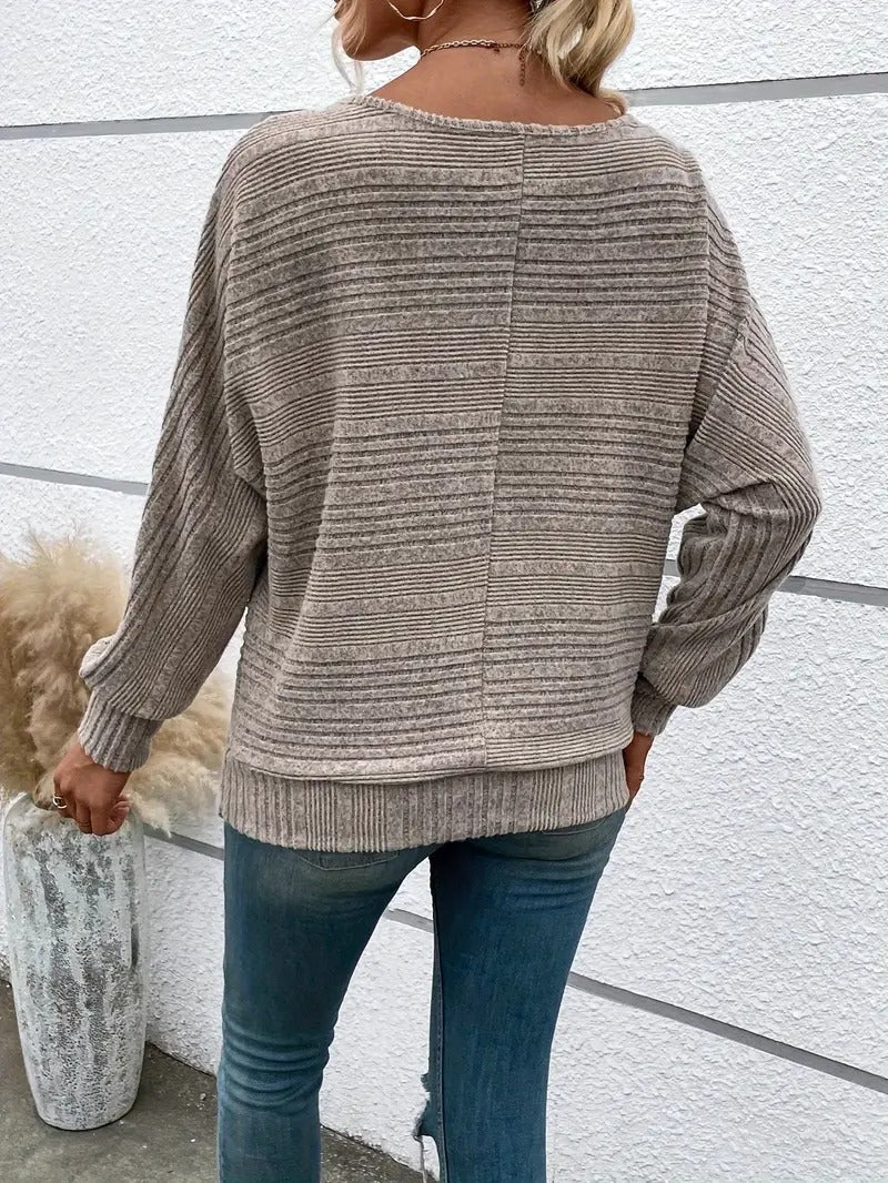 Kelly - Elegant Sweater