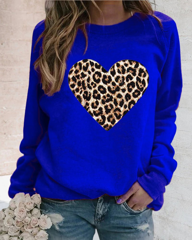 Lenka - Elegant Sweatshirt With Leopard Heart Print