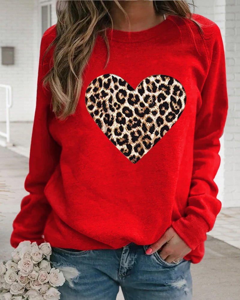 Lenka - Elegant Sweatshirt With Leopard Heart Print