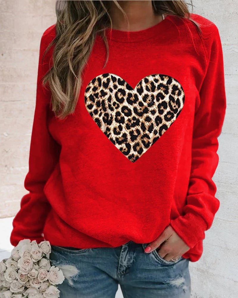 Lenka - Elegant Sweatshirt With Leopard Heart Print