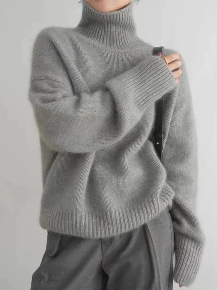 Lilly - Turtleneck Comfy Sweater